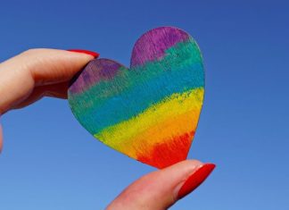 pic of rainbow heart