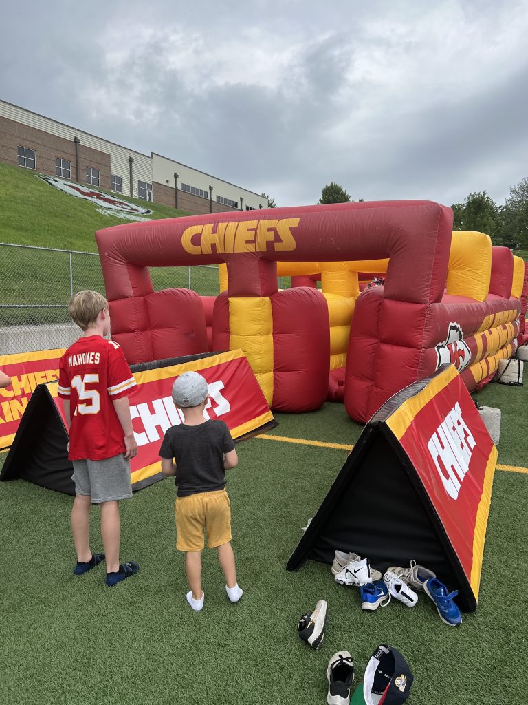 kids at Chiefs Training Camp